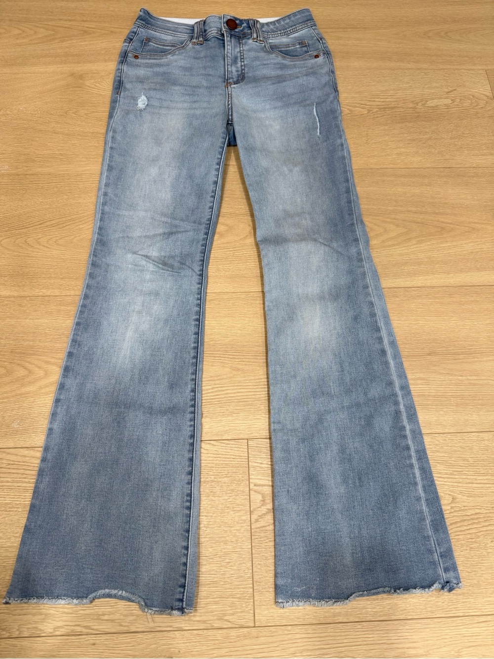 Democracy Ab Solution Jeans Size 4 Bootcut Light Wash Stretch Frayed Hem